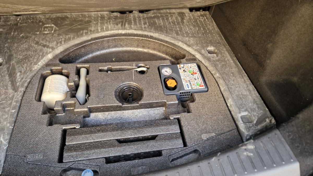 Ford Kuga 2.0 TDCI 180 CV 4WD Powershift ST-Line